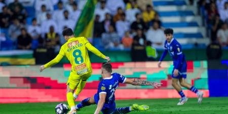 الخليج ينهي 4 أرقام قياسية لـ الهلال   - مصدرك الرياضي