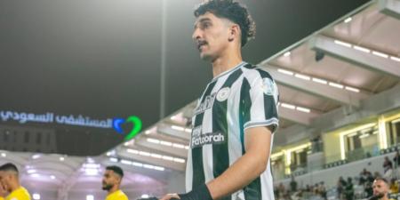 خبير تحكيمي: طرد نادر الشراري في مباراة الهلال “صحيح” - مصدرك الرياضي