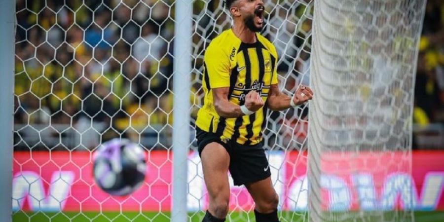 ماذا فعل عبدالإله العمري مع جماهير النصر بعد فوز الاتحاد في روشن؟ - مصدرك الرياضي