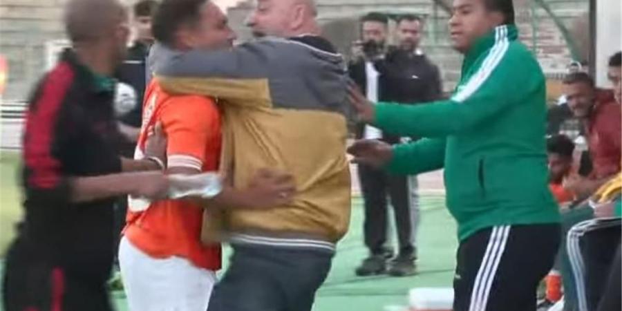 لاعب مصري يعتزل كرة القدم نهائيا بعد واقعة “مؤسفة” داخل الملعب - مصدرك الرياضي