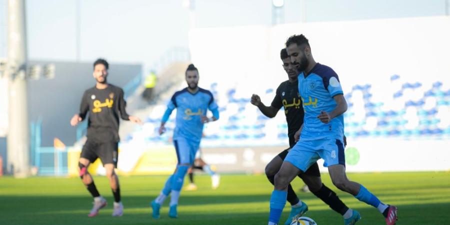 دوري يلو.. الباطن يؤزم موقف أحد.. ونيوم يحلق بالصدارة بهدفي رومارينهو - مصدرك الرياضي