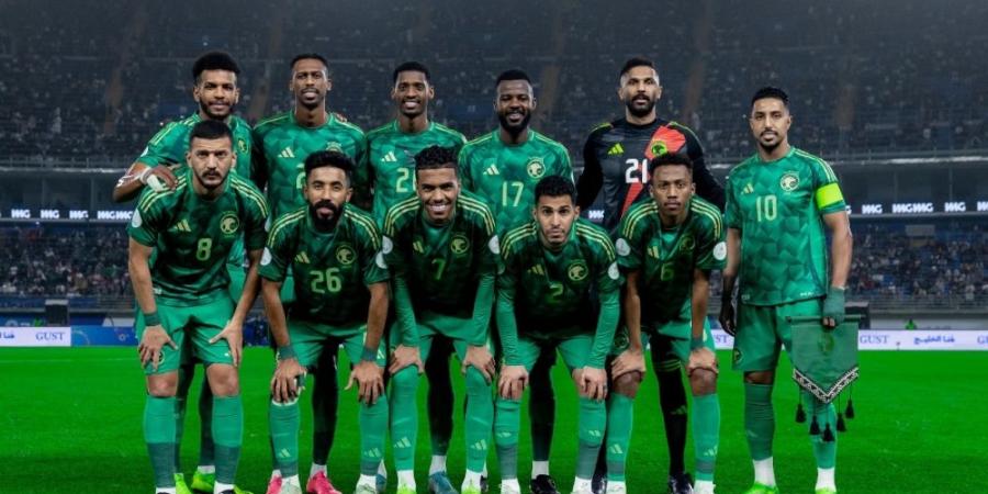 سمو وزير الرياضة يهنئ بعثة المنتخب السعودي بمناسبة فوزه وتأهله في بطولة الخليج (26) - مصدرك الرياضي