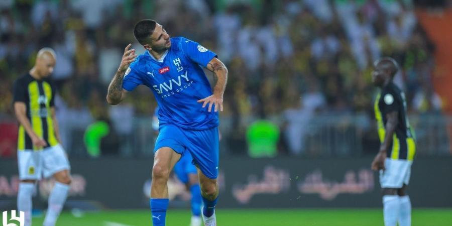 طاقم تحكيم فنزويلي لإدارة كلاسيكو كأس الملك بين الهلال والاتحاد - مصدرك الرياضي