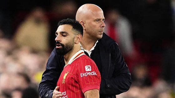 سلوت يتحدث عن إمكانية ذهاب محمد صلاح لـ الدوري السعودي.. ويصرح: الجميع يريده وهذه نصيحتي له