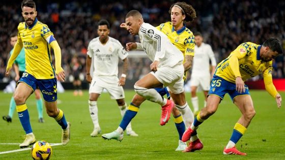 ريال مدريد يدمر لاس بالماس ويسثتمر الهدايا لتصدر الليغا