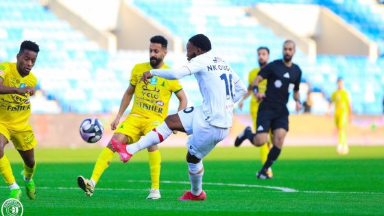 شاهد.. نكودو يقود ضمك للتعادل مع الخليج ويُنذر الهلال