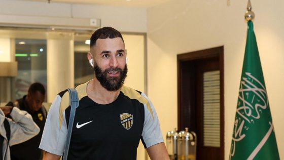 بنزيما يعود لتدريبات الاتحاد قبل مواجهة التعاون بالدوري السعودي