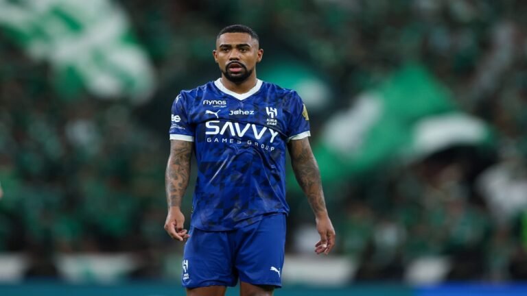 الهلال يتوصل لاتفاق مع مالكوم لتحسين وضعه المالي