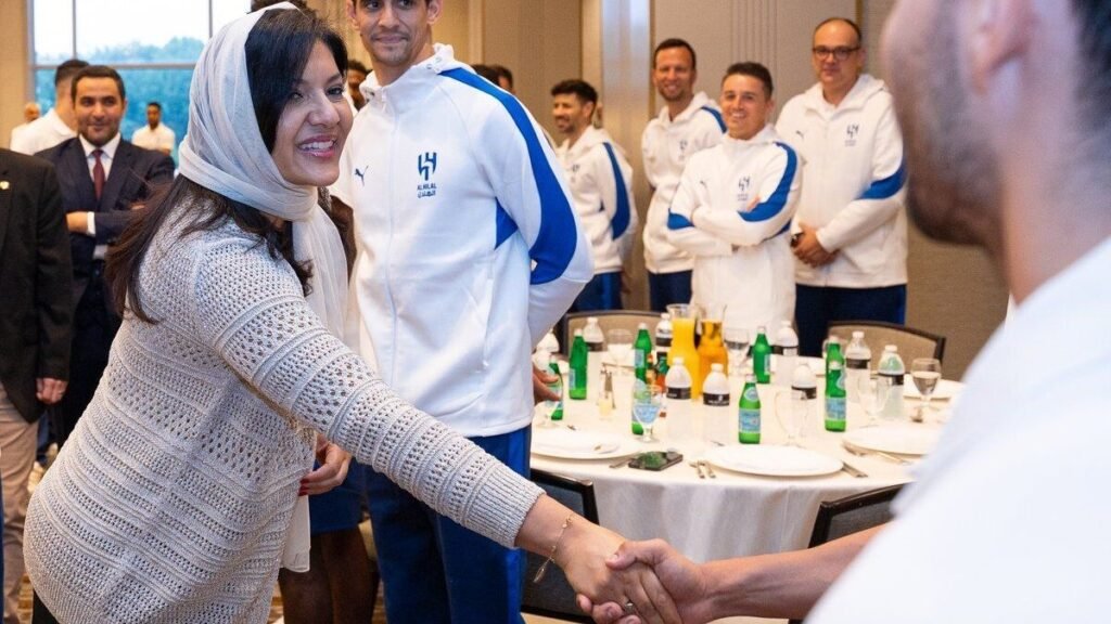 الأميرة ريما بنت بندر تزور مقر بعثة الهلال في واشنطن