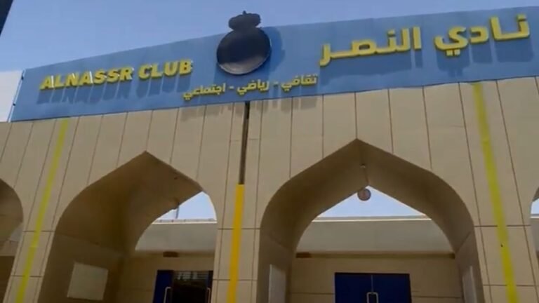 أبو داهش يكشف أسباب طمس شعار النصر على بوابة النادي.. تغطية