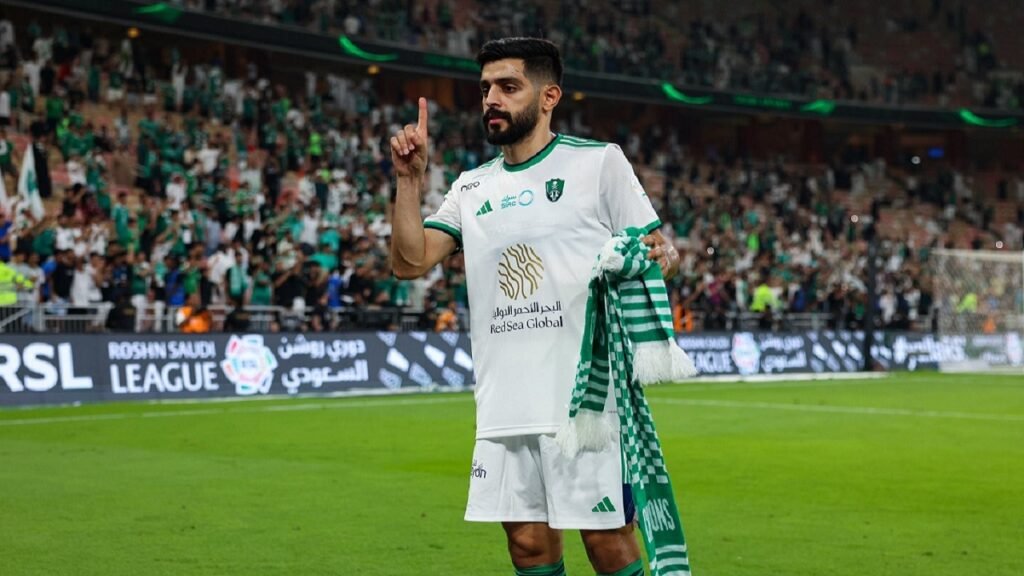 رباعي الأهلي على طاولة العلا.. صور