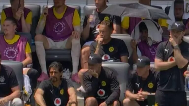 سبب جلوس بدلاء دورتموند بغرفة الملابس أمام صن داونز