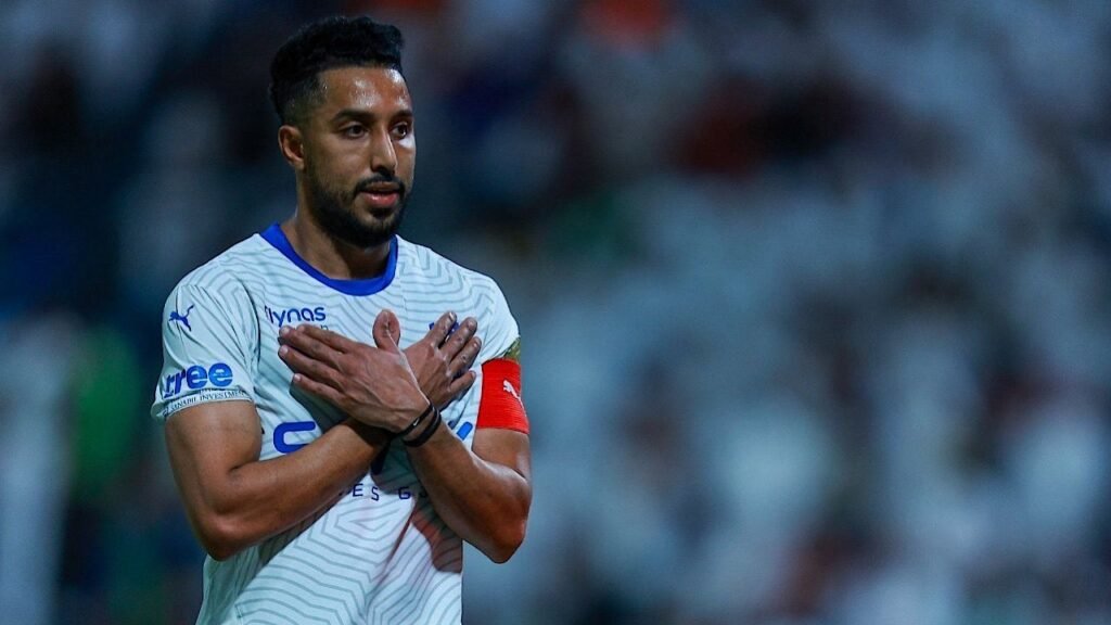 DAZN العالمي يضع الهلال ضمن قائمة الأندية الأسطورية في تاريخ كرة القدم