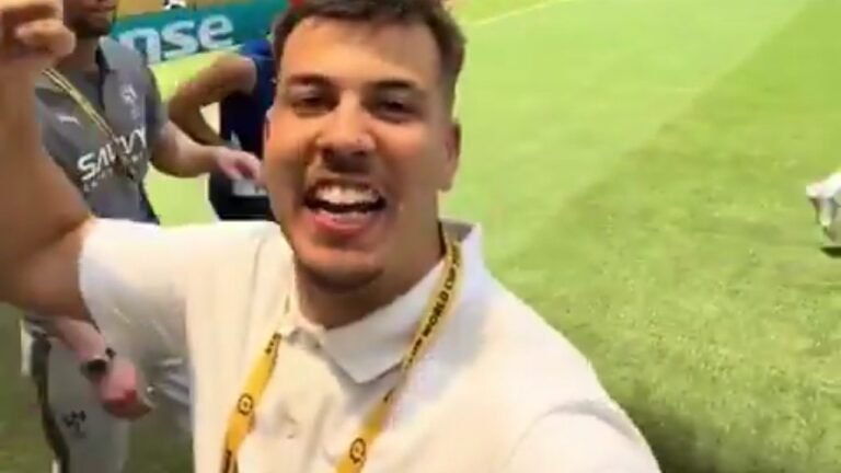 صحفي أجنبي للاعبي الهلال: السلام عليكم.. تغطية