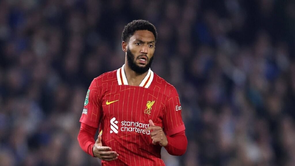 ليفربول يحدد سعر بيع مدافعه جو جوميز