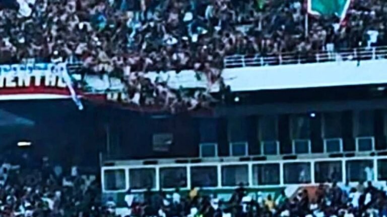 ارتفاع عدد ضحايا حادثة السقوط من المدرجات بالجزائر