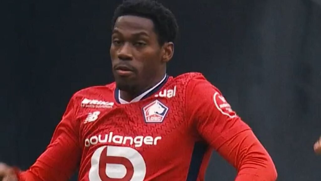 نادي سعودي يقدّم عرضًا رسميًا لضم الكندي جوناثان ديفيد