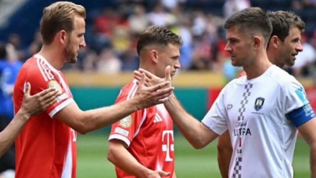 من “الكاشير” إلى كأس العالم للأندية .. صورة قائد أوكلاند تشعل مواقع التواصل