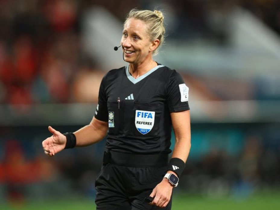 طاقم تحكيم أمريكي يدير مواجهة العين ويوفنتوس في كأس العالم للأندية 2025