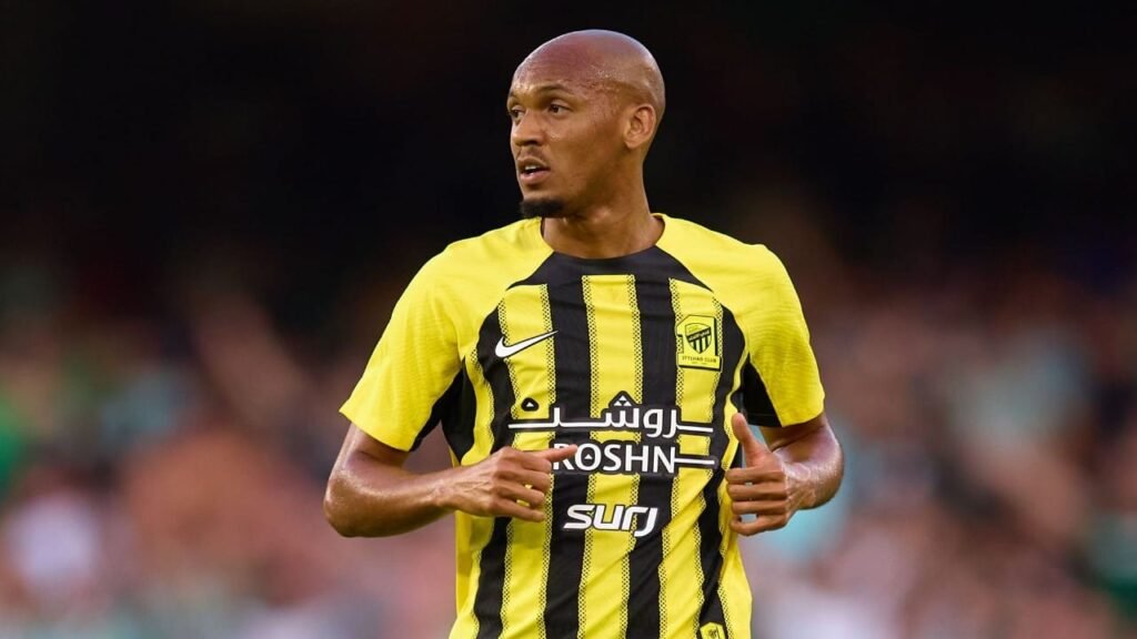 حقيقة رحيل فابينهو عن الاتحاد