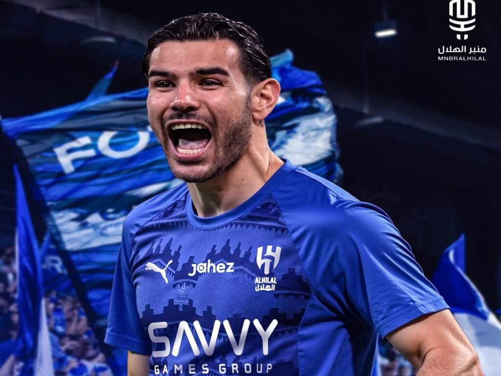 الهلال يقترب من حسم صفقة ثيو هيرنانديز بعد اتصالات ليلية إيجابية