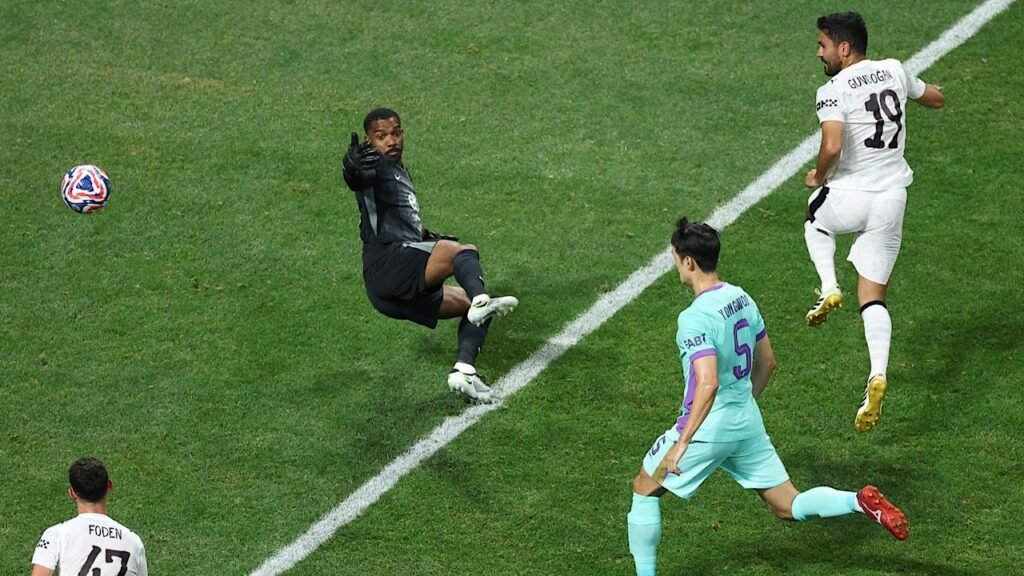 مانشستر سيتي يضرب العين بسداسية ويتأهل إلى دور الـ16