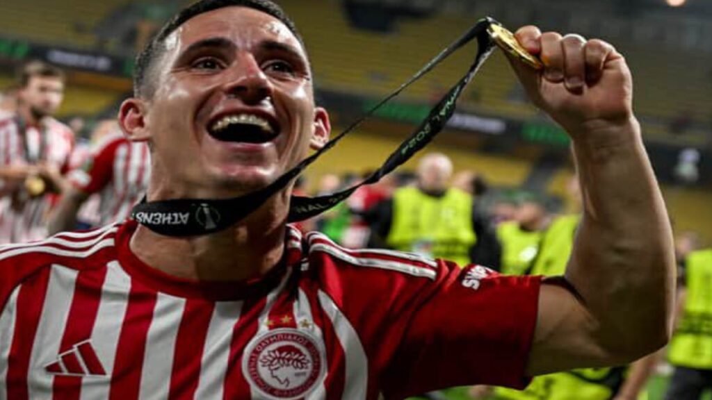 الشباب يقدّم عرضًا رسميًا لضم البرتغالي “تشيكينيو” من أولمبياكوس