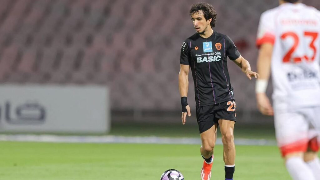 نيوم يضم فارس عابدي لأربعة مواسم قادمًا من الفيحاء