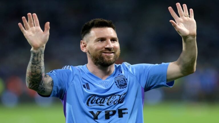 الروقي: لا صحة لرفض إدارة الهلال ميسي