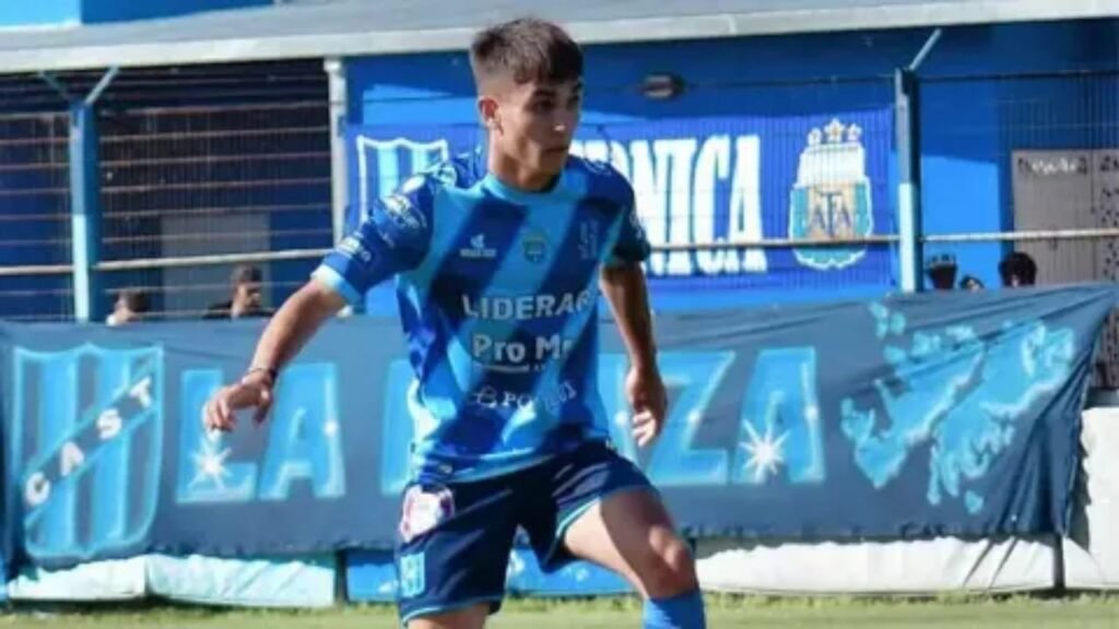 كرة الأرجنتين تودع موهبة شابة: وفاة كاميلو نوين أثناء جراحة روتينية