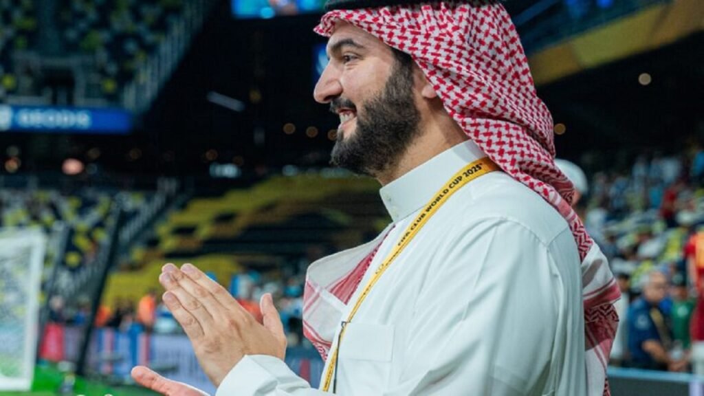 بن نافل يُثمن تأهل الهلال المونديالي: “خطوة أخرى لممثل الوطن”