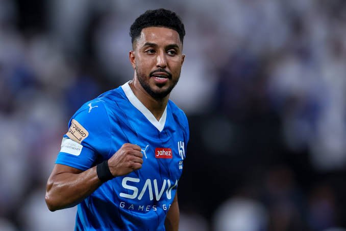 الدوسري يرفع شعار الهلال من الأرض بعد فوز “الزعيم” الكبير.. تغطية