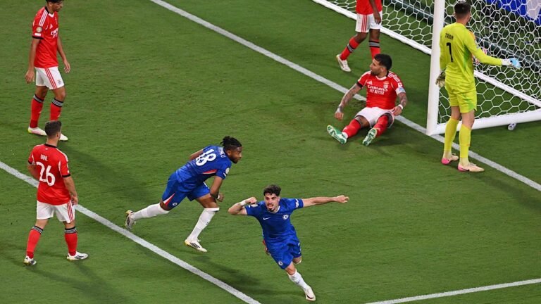 تشيلسي‬⁩ يمطر شباك بنفيكا برباعية ويعبر نحو الدور ربع النهائي