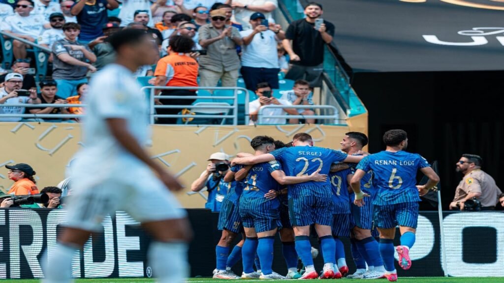 الديلي ميل: الهلال يُفاجئ ريال مدريد ويُجبره على التعادل