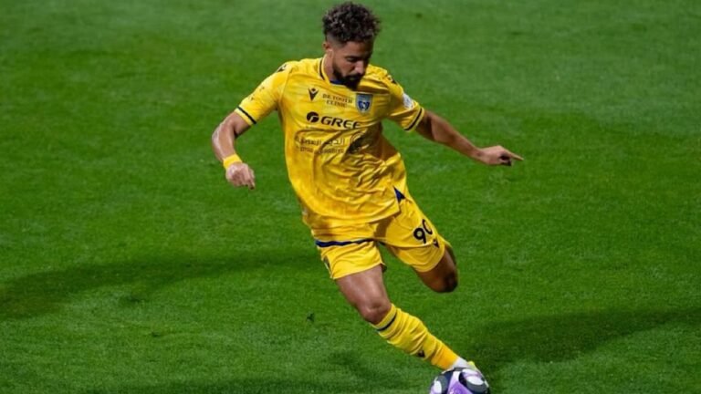 الخلود والنجمة يتنافسان على هتان باهبري