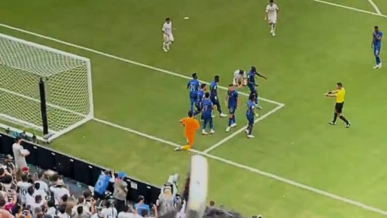 سافيتش يحتفل أمام الحكم بعد تصدي بونو التاريخي! .. تغطية