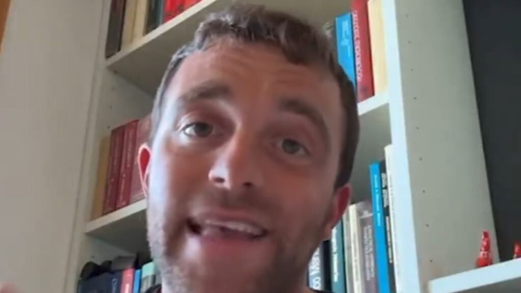 فابريزيو رومانو ينفي ارتباط الهلال بصفقة إيزاك..تغطية