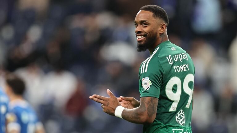 مانشستر يونايتد يستهدف التعاقد مع توني