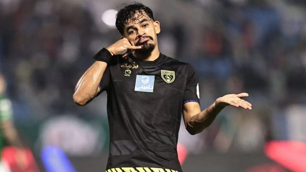 التعاون يدرس بيع سعد الناصر بعد اهتمام كبار روشن