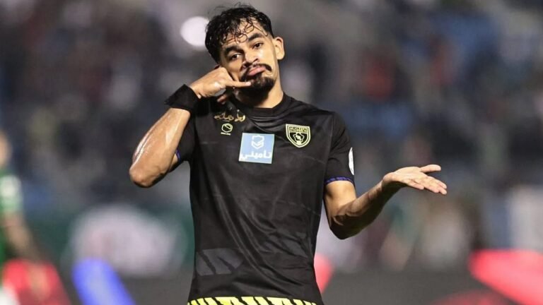 التعاون يدرس بيع سعد الناصر بعد اهتمام كبار روشن