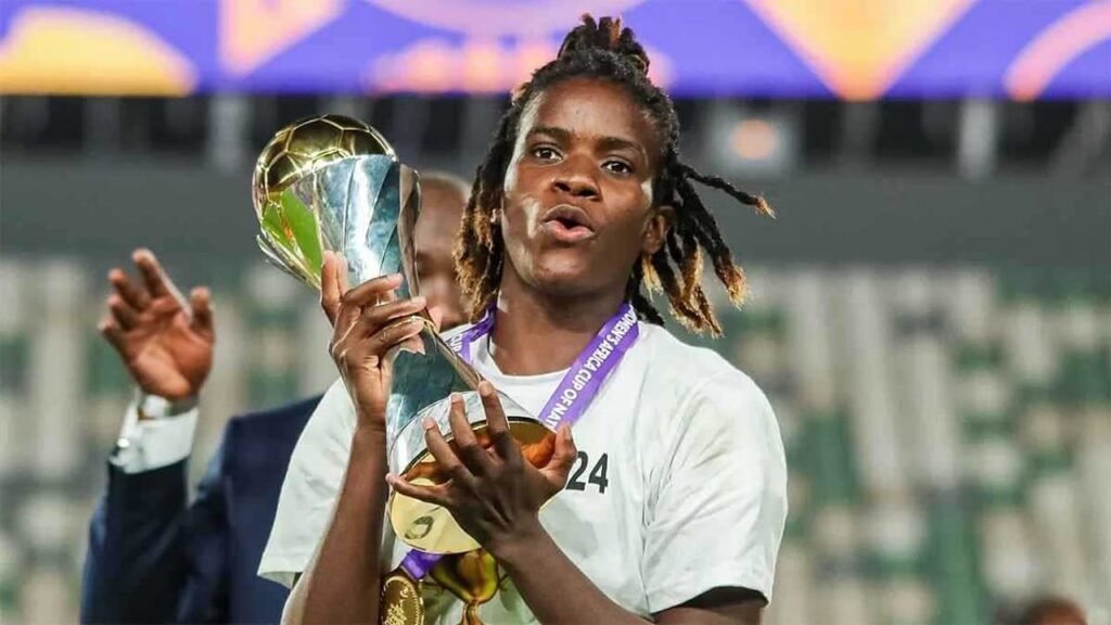 لاعبة نيجيريا تتحدى رونالدو: لا يمكنه تسجيل أهدافي .. تغطية