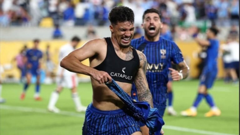 ليوناردو يقترب من القمة العالمية بعد تألقه بثنائية أمام السيتي