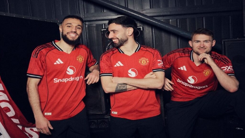 مانشستر يونايتد يسخر من هزيمة مانشستر سيتي: هل هلال الشهر الجديد