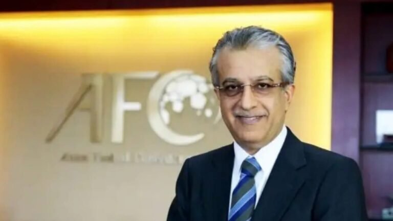 رئيس الاتحاد الآسيوي يثني على فوز الهلال التاريخي على مانشستر سيتي