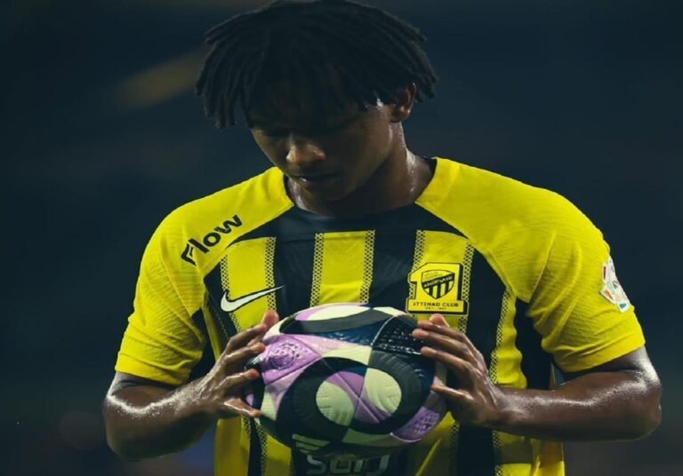 الاتحاد يُبلغ ثنائي الفريق بالرحيل