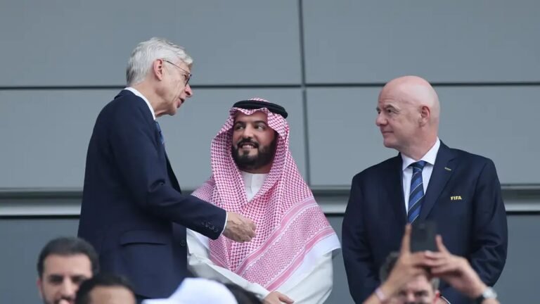 بن نافل في باريس لحسم صفقات هجومية للهلال