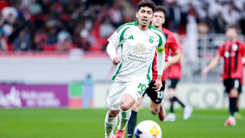 بوتافوغو يسعى لضم فيرمينو مستغلًا غياب العروض