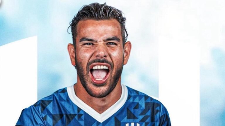 4 لاعبين يزاحمون ثيو على مركزه في دفاع الهلال