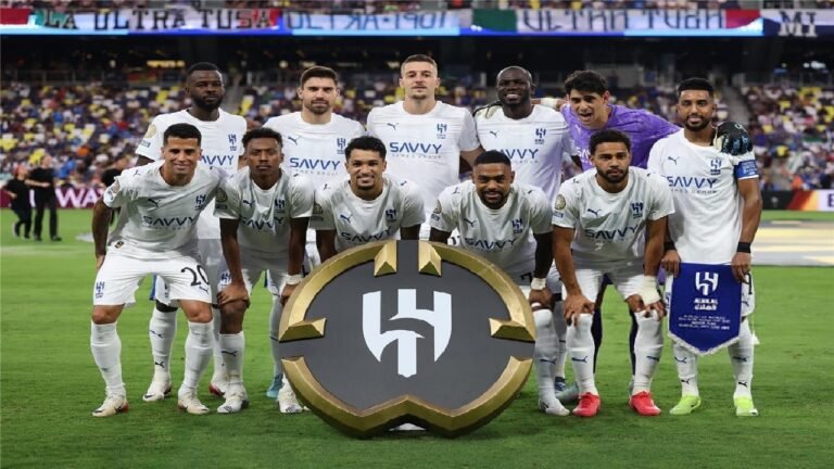 تطورات مفاوضات الهلال لضم مهاجم