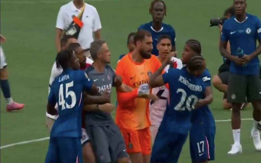 لويس إنريكي يشتبك مع جواو بيدرو.. تغطية